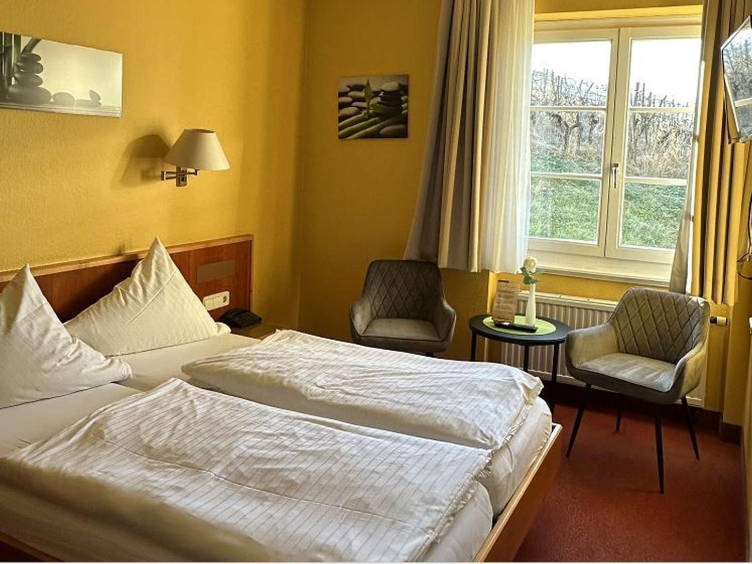 Hotel & Restaurant Weinberg บาเดน-บาเดน ภายนอก รูปภาพ