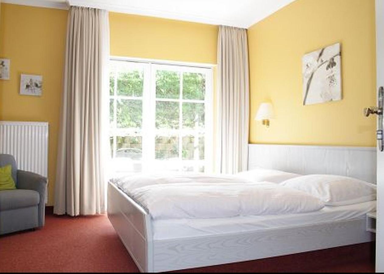 Hotel & Restaurant Weinberg บาเดน-บาเดน ภายนอก รูปภาพ